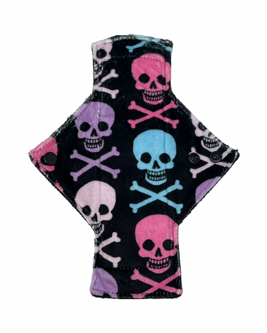 Large Skulls Limited Edition Minky Light Flow Day Pad