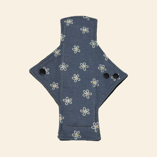 Flannel Blue Daisy Cotton Single Light Flow Day Pad - Tree Hugger Cloth Pads