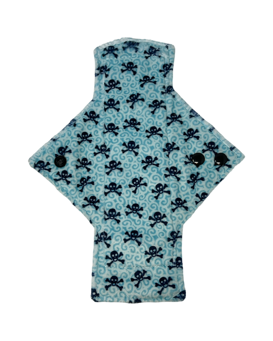 Blue Skulls Single Minky Light Flow Day Pad