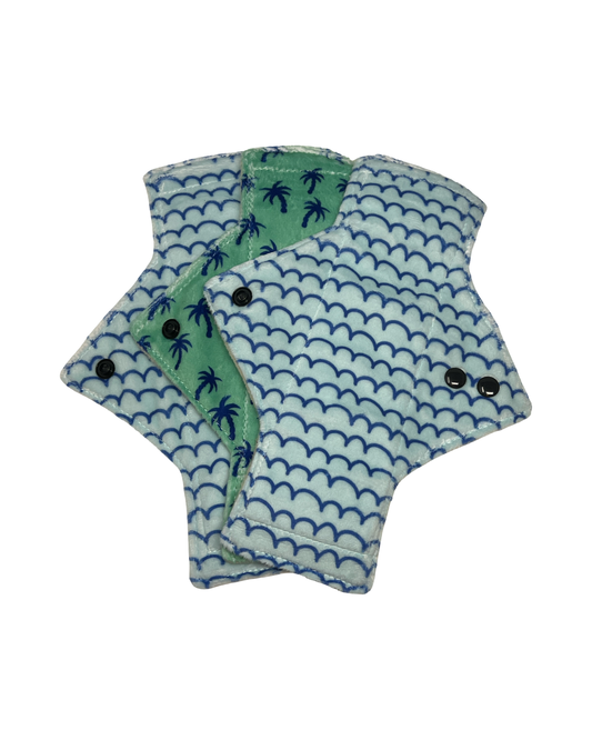 *Imperfect* Waves & Palms Minky Light Flow Day Pads