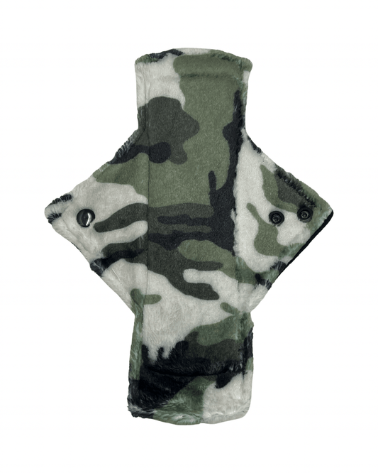 Plush Camo Minky Light Flow Day Pad - Tree Hugger Cloth Pads
